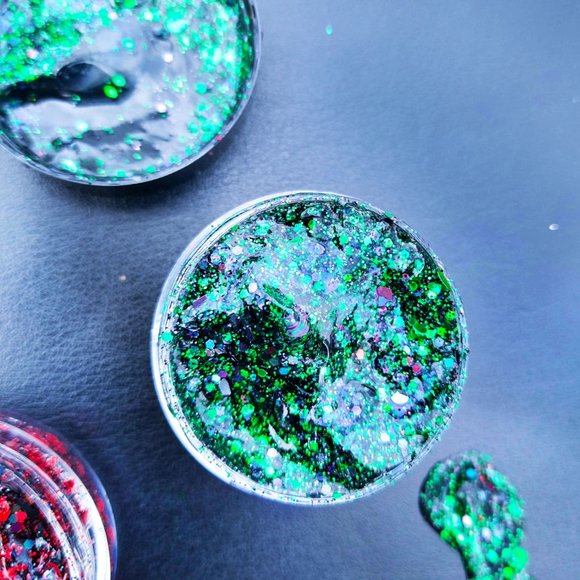 Alchemy Workshop Handmade Body Glitter Gel - Halloween Edition - Zombify (10ml) - Picture 6 of 8